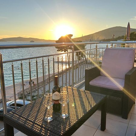 Apartments Dado Trogir Buitenkant foto