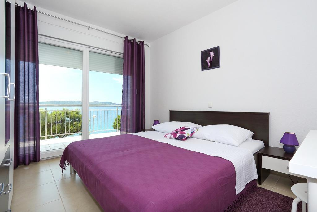 Apartments Dado Trogir Kamer foto