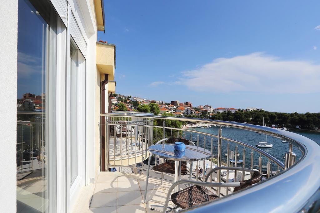 Apartments Dado Trogir Kamer foto
